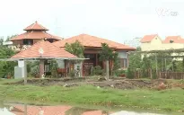 Cản trở phóng viên VTV tìm hiểu vụ xây biệt thự "khủng" lừa người dân