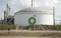 Tập đoàn dầu khí BP cắt giảm 10.000 nhân viên vì COVID-19