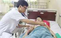 Ba bà cháu ngộ độc sau khi ăn cam, dưa hấu