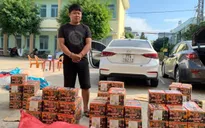 Bắt giữ 2 ô tô vận chuyển gần 380kg nghi pháo lậu