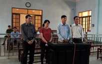 Chánh văn phòng huyện hầu tòa vì sai phạm trong đất đai