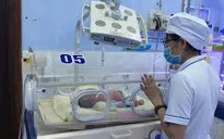 Thêm một vụ bé sơ sinh bị bỏ rơi nơi hè phố
