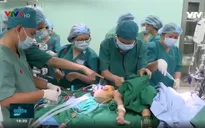 TP.HCM: Tách thành công cặp song sinh Trúc Nhi - Diệu Nhi dính liền vùng bụng chậu