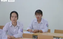 Thí sinh căng thẳng trước giờ G kỳ thi vào lớp 10 THPT năm 2020 tại Hà Nội