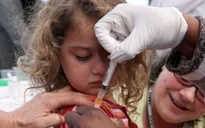 Gần 1/3 phụ huynh từ chối tiêm vaccine cúm cho con, giới chức y tế Mỹ lo ngại