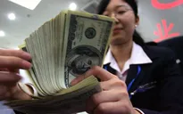 Nikkei: Các ngân hàng Trung Quốc có thể mất quyền tiếp cận đồng USD