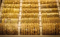 Sốc: Giá vàng vượt qua mốc 53 triệu đồng/lượng, tăng gần 2 triệu đồng sau một đêm