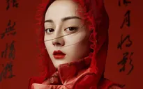Địch Lệ Nhiệt Ba trên Vogue Me: Thần thái sang chảnh nhưng concept khó cảm