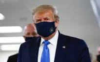 Tổng thống Donald Trump bất ngờ tuyên bố: Đeo khẩu trang là... "yêu nước"
