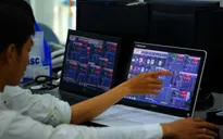 Giảm giá và miễn hoàn toàn không thu đối với 15 loại dịch vụ chứng khoán đến 6/2021