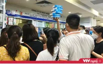 Tin nóng đầu ngày 28/7: Khẩu trang y tế lại bị nâng giá, có dấu hiệu "cháy hàng"