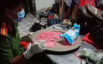 Ập vào nhà giữa đêm, bắt vụ tàng trữ hơn 10kg ma túy