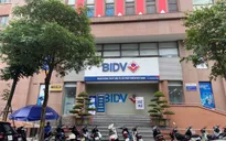 Đã bắt được 2 nghi phạm nổ súng cướp 900 triệu đồng tại BIDV ở Hà Nội