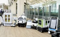 Nhật Bản thử nghiệm robot diệt khuẩn tại ga tàu