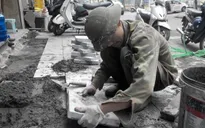 Hà Nội lập đoàn kiểm tra thi công lát đá vỉa hè