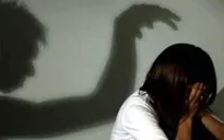 Bắt khẩn cấp gã chú họ dâm ô bé gái 10 tuổi ở Thái Bình