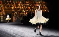 Haute Couture week tổ chức - không có báo chí và khách mời