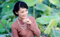BTV Thời sự Thu Hà đẹp dịu dàng e ấp bên đầm Sen