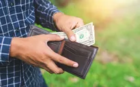 Nước Mỹ thời COVID-19: Người dân "thắt lưng buộc bụng", các đại gia bán lẻ "khuynh gia bại sản"