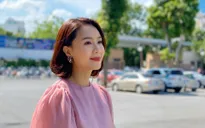 Sau 30 năm, Hồng Diễm bất ngờ cắt phăng mái tóc dài
