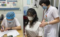 Cảm động những bệnh nhân khỏi COVID-19 tự nguyện hiến huyết tương cứu người