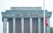 Thượng cờ rủ Quốc tang nguyên Tổng Bí thư Lê Khả Phiêu