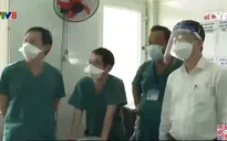 Lãnh đạo TP Đà Nẵng kiểm tra tình hình điều trị bệnh nhân Covid-19