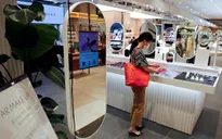 Hàn Quốc xem xét nâng mức giãn cách xã hội sau khi thêm ổ dịch mới