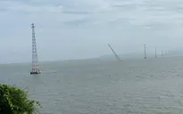 Kiên Giang thay thế trụ điện bị đổ trên biển trong 42 ngày