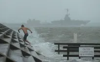 Bang Texas (Mỹ) ban bố tình trạng thảm họa ứng phó với bão "kép"