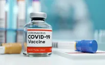 Italy thử nghiệm lâm sàng vaccine ngừa COVID-19 trên 90 tình nguyện viên