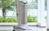 Trường đại học chế tạo robot khử khuẩn đa năng "Made in Vietnam"