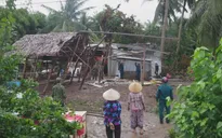 Lốc xoáy làm sập gần 700 căn nhà ở ĐBSCL
