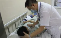 Ăn tiết canh lợn khi đi liên hoan, nam thanh niên nguy kịch