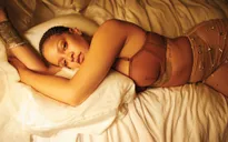 Rihanna siêu nóng bỏng trong bộ ảnh mới