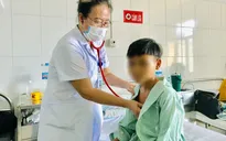 Cha mẹ nhờ thầy cúng trị bệnh, con suy thận nhập viện