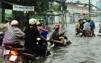 TP.HCM ngập nặng sau cơn mưa lớn