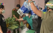 Đổi chai nhựa lấy gạo - chương trình hữu ích bảo vệ môi trường