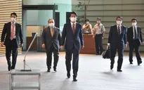 Nội các của Thủ tướng Abe Shinzo đồng loạt từ chức