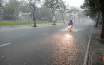Đà Nẵng mưa xối xả, nhiều tuyến đường bị ngập