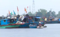 Tàu cá bị chìm trên biển, 2 ngư dân mất tích