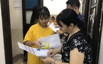 Nhiều phụ huynh và học sinh lo lắng trước kỳ thi tốt nghiệp THPT đợt 2