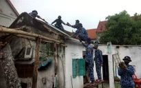 Phó Thủ tướng yêu cầu tập trung khắc phục hậu quả bão số 5 và ứng phó với mưa lũ