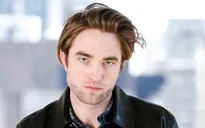 Bình phục sau khi nhiễm COVID-19, Robert Pattinson tiếp tục quay "The Batman"