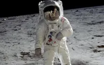NASA sẽ đưa phụ nữ đầu tiên lên mặt trăng vào năm 2024