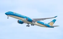Nối lại chuyến bay thương mại quốc tế thường lệ đầu tiên về Việt Nam