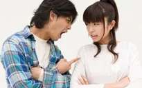 Câu chuyên tiêu dùng: Nghề nghiệp kỳ lạ hay lâu đài carton?