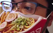 Độc, lạ khẩu trang "mì ramen"