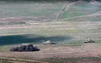 Armenia thiết quân luật sau đụng độ vũ trang nghiêm trọng với Azerbaijan