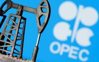 "Vàng đen" mất giá, tương lai nào cho OPEC?